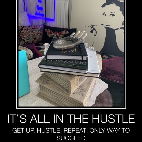 Meet your Posher, Faith - Picture 3 of 3